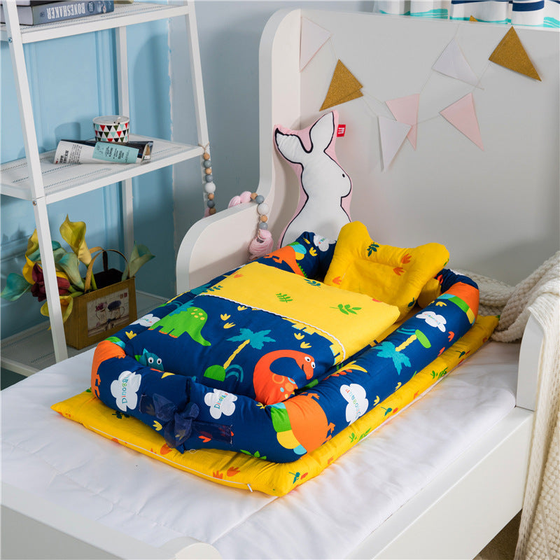 Portable Baby Crib – Cozy, Removable & Washable