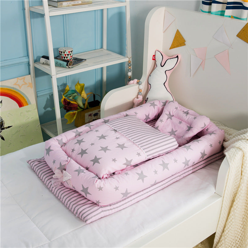 Portable Baby Crib – Cozy, Removable & Washable