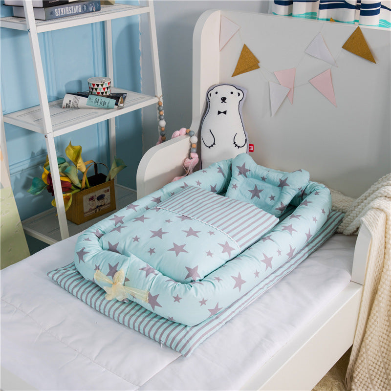 Portable Baby Crib – Cozy, Removable & Washable