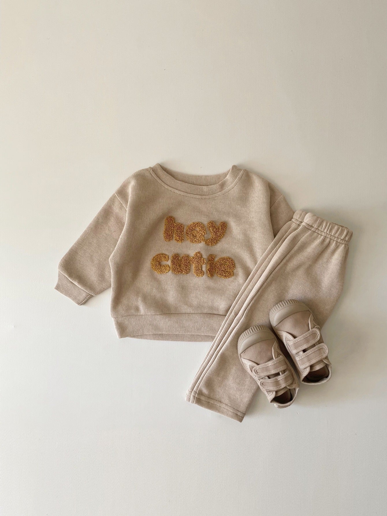Cute & Comfortable Letter Print Two-Piece Set for Babies & Toddlers