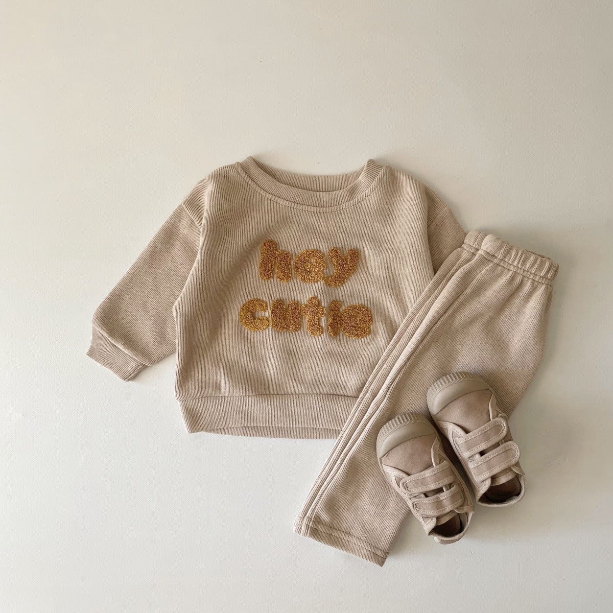 Cute & Comfortable Letter Print Two-Piece Set for Babies & Toddlers